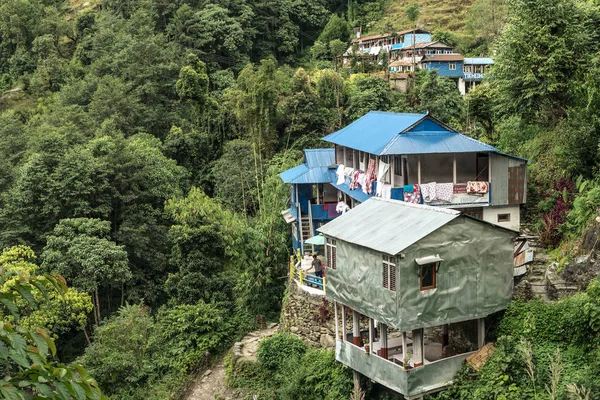 Casas en pueblo de montaña, Región de Annaourna, Nepal . —  Fotos de Stock