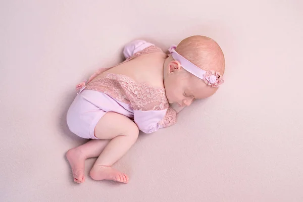 Sweet sleeping newborn baby — Stock Photo, Image