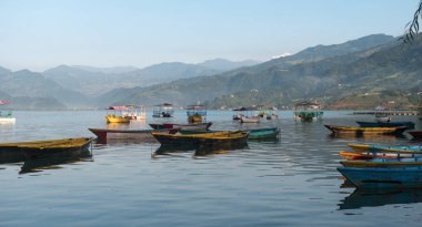 Sunrise, Pokhara gölde