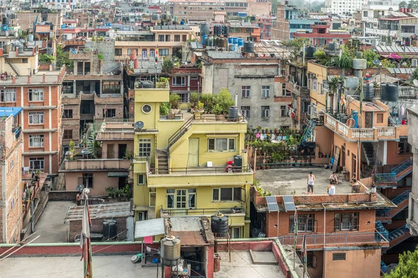 Kijk op multistorey huizen in Kathmandu, Nepal — Stockfoto