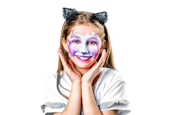 Πορτρέτο του teen κορίτσι με την γάτα ζωγραφική προσώπου — Φωτογραφία Αρχείου