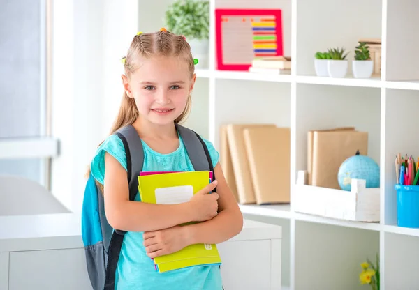 Kind klaar voor school — Stockfoto