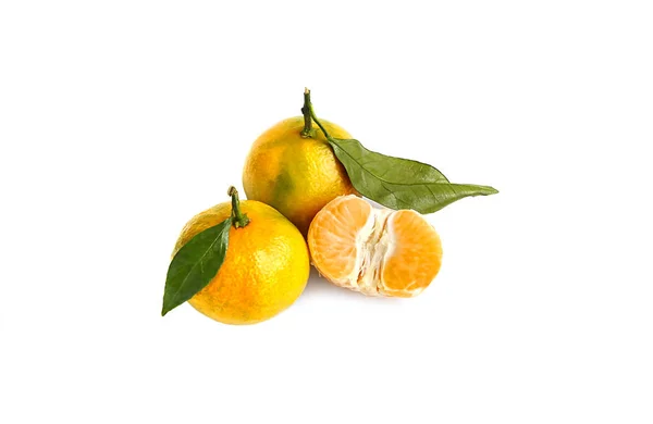 Tangerinas em um branco — Fotografia de Stock