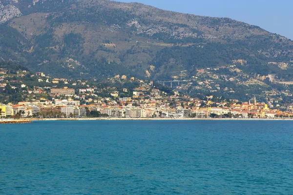 Hermosa vista al mar de Menton en la Riviera Francesa —  Fotos de Stock