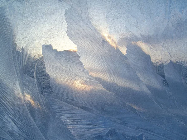 Magnifique motif de glace et lumière du soleil — Photo