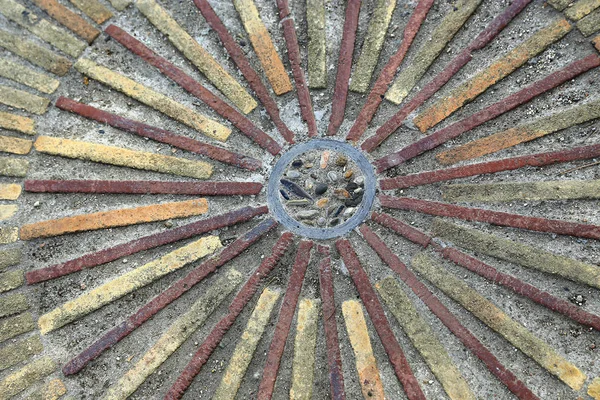 Шаблон на полу в парке — стоковое фото