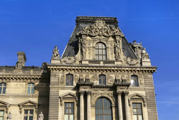 Facade Louvren slottet — Stockfoto