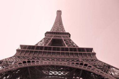 Alt görünümü üzerinde Eyfel Kulesi