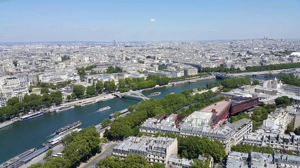 Vista aérea desde la Torre Eiffel en París — Foto de Stock