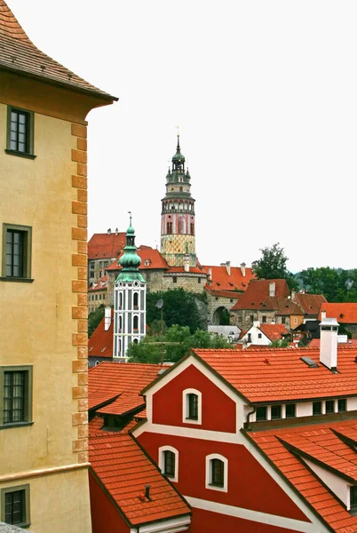 Architektur des alten böhmischen Städtchens cesky krumlov auf tschechisch — Stockfoto