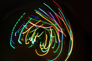 Bulanık ışıklarla soyut renkli hareket arkaplanı