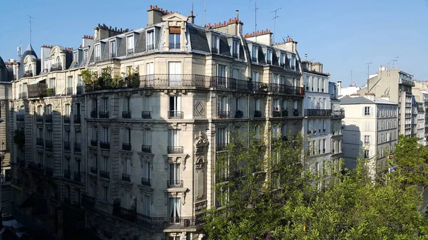 Arquitectura típica parisina, París, Francia — Foto de Stock