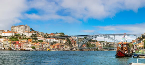 Порто в Португалії в літній день — стокове фото