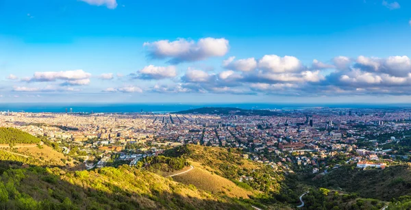 Panoramautsikt över Barcelona — Stockfoto