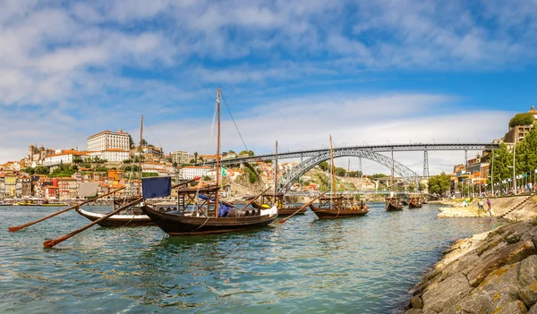 Porto et vieux bateaux traditionnels — Photo