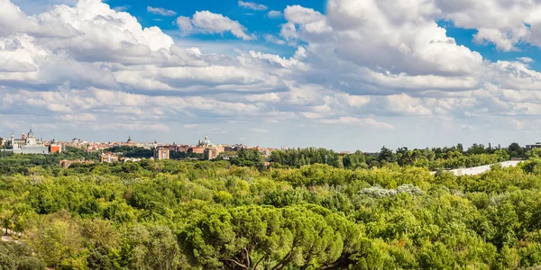 Weergave van de skyline van Madrid, Spanje — Stockfoto