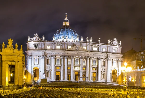 Basílica de San Pedro en el Vaticano — Foto de Stock