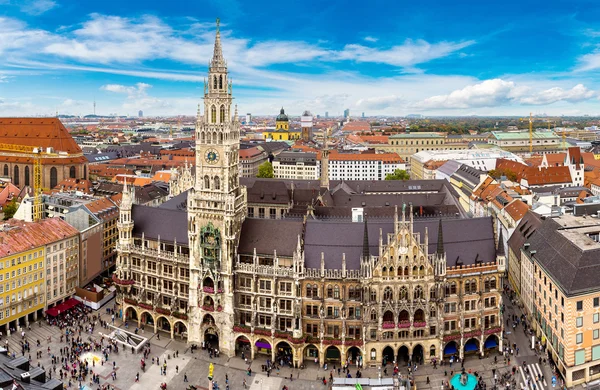 Aerial view on Marienplatz town hall — Stock Photo, Image