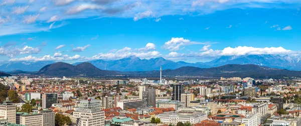 Ljubljana i Slovenien i en sommardag — Stockfoto