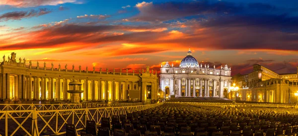 Basilica of Saint Peter in Vatican — Stock Photo, Image