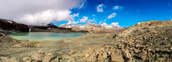 İsviçre Alpleri dağ manzarası