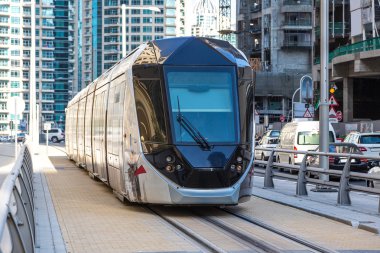 Dubai'de yeni modern tramvay