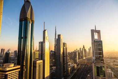 bir yaz günü şehir merkezinde Dubai