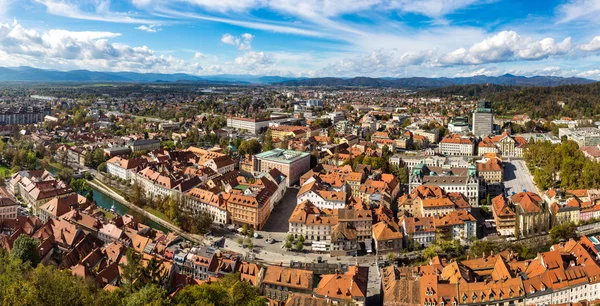 Ljubljany ve Slovinsku v letním dni — Stock fotografie