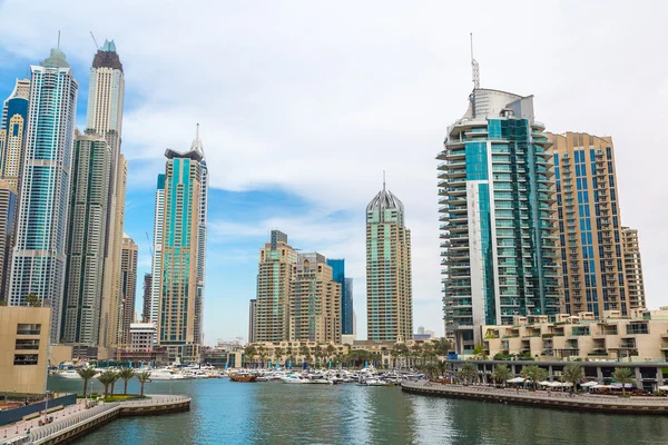 Dubai Marina en un día de verano — Foto de Stock