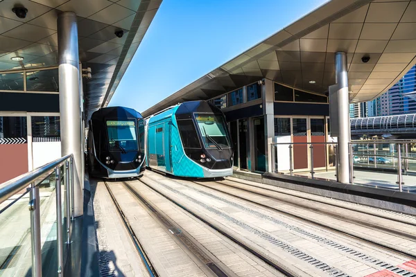 Nová moderní tramvaj v Dubaji — Stock fotografie