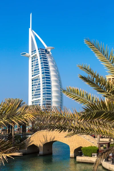 Burj Al arab ve Madinat Jumeirah — Stok fotoğraf