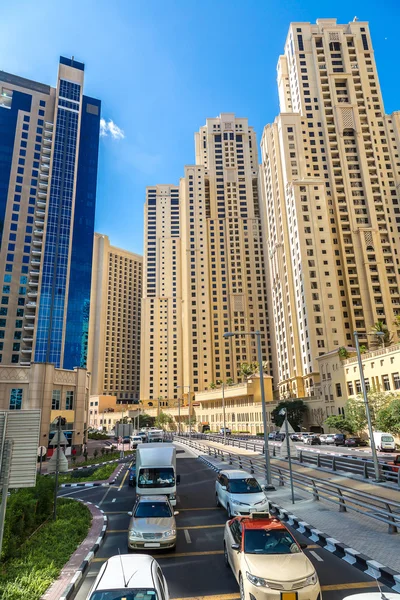 Strada moderna a Dubai — Foto Stock