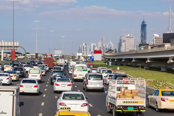 Atasco de tráfico en Dubai —  Fotos de Stock