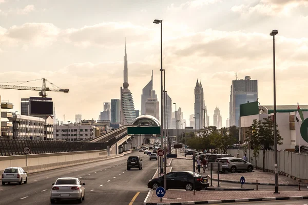 Autopista moderna en Dubai —  Fotos de Stock