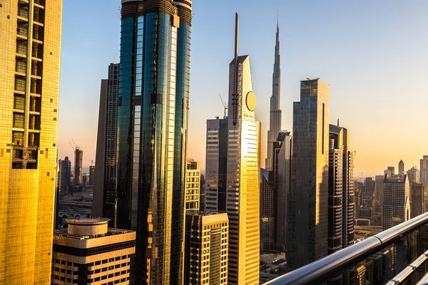 Dubais Innenstadt an einem Sommertag — Stockfoto