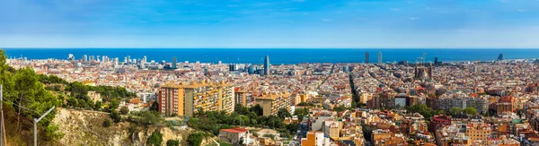 Barcelona an einem Sommertag in Spanien — Stockfoto