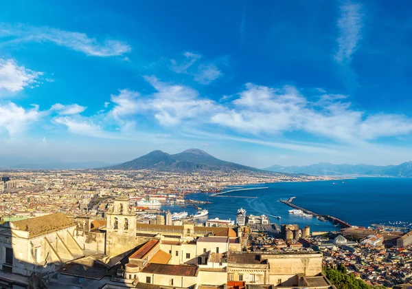 Napoli  and mount Vesuvius in  Italy — Stock Photo, Image