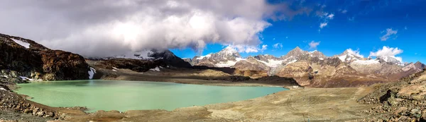 Alpes paisagem montanhosa na Suíça — Fotografia de Stock