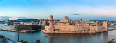 Saint Jean Kalesi ve katedral de la Binbaşı Marsilya