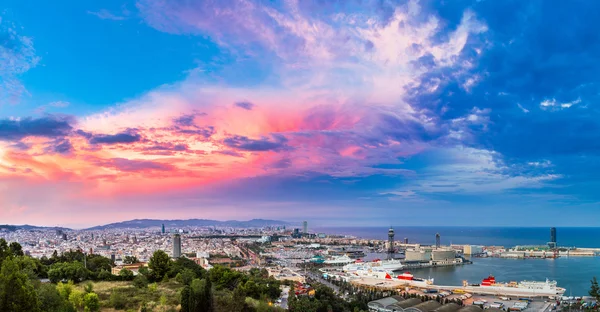 Barcelona y el puerto de España —  Fotos de Stock