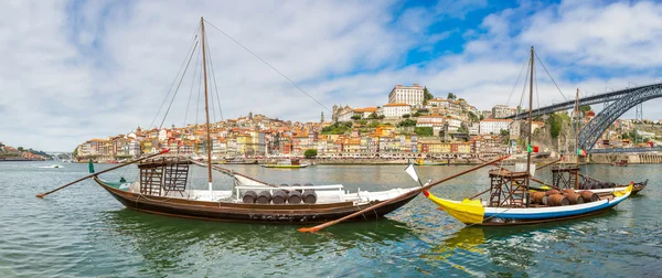 Porto et vieux bateaux traditionnels — Photo