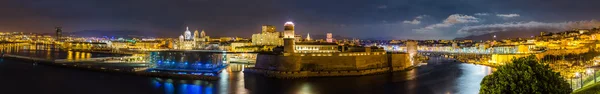 Saint-Jean-Burg und Kathedrale de la major in marseille — Stockfoto