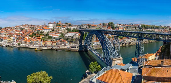 Porto w Portugalii na letni dzień — Zdjęcie stockowe