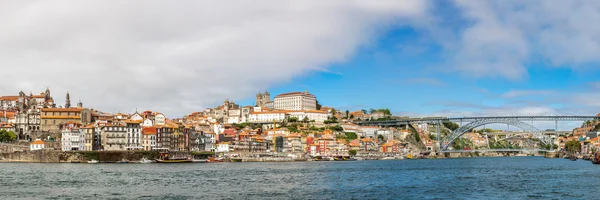 Oporto en Portugal en el día de verano —  Fotos de Stock