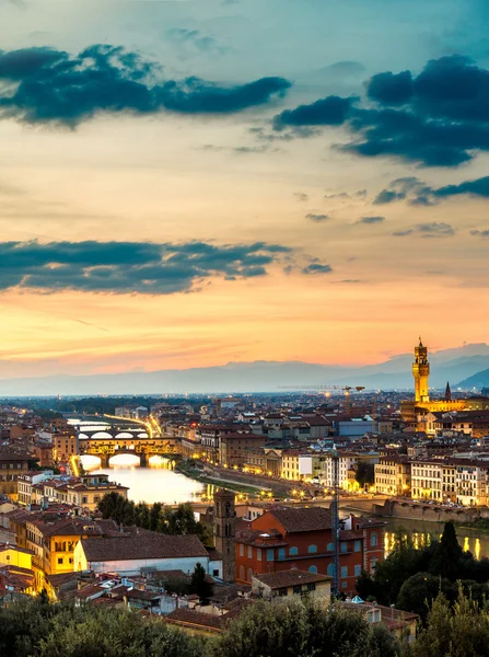 Ponte Vecchio at sunset in Florence — Stock Photo, Image