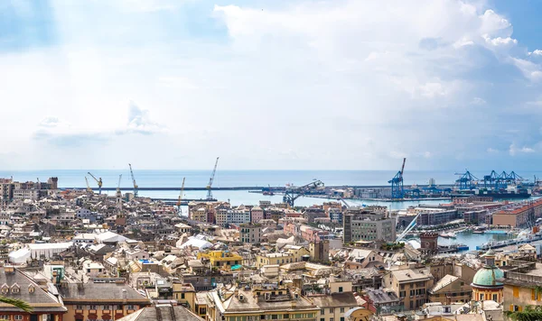 Genova in una giornata estiva, Italia — Foto Stock