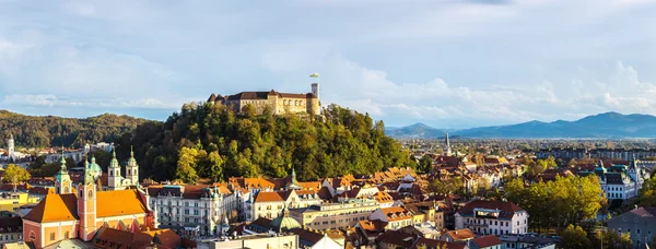 Flygfoto över Ljubljana i Slovenien — Stockfoto