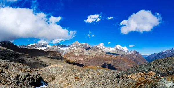 Alpes paisagem montanhosa na Suíça — Fotografia de Stock