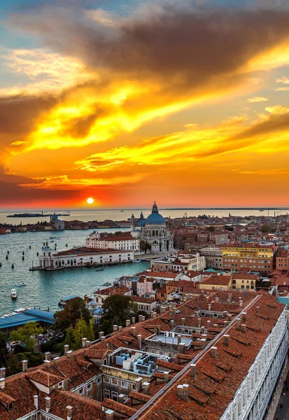 Vista aérea de Veneza sob o pôr do sol — Fotografia de Stock