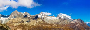 İsviçre Alpleri dağ manzarası